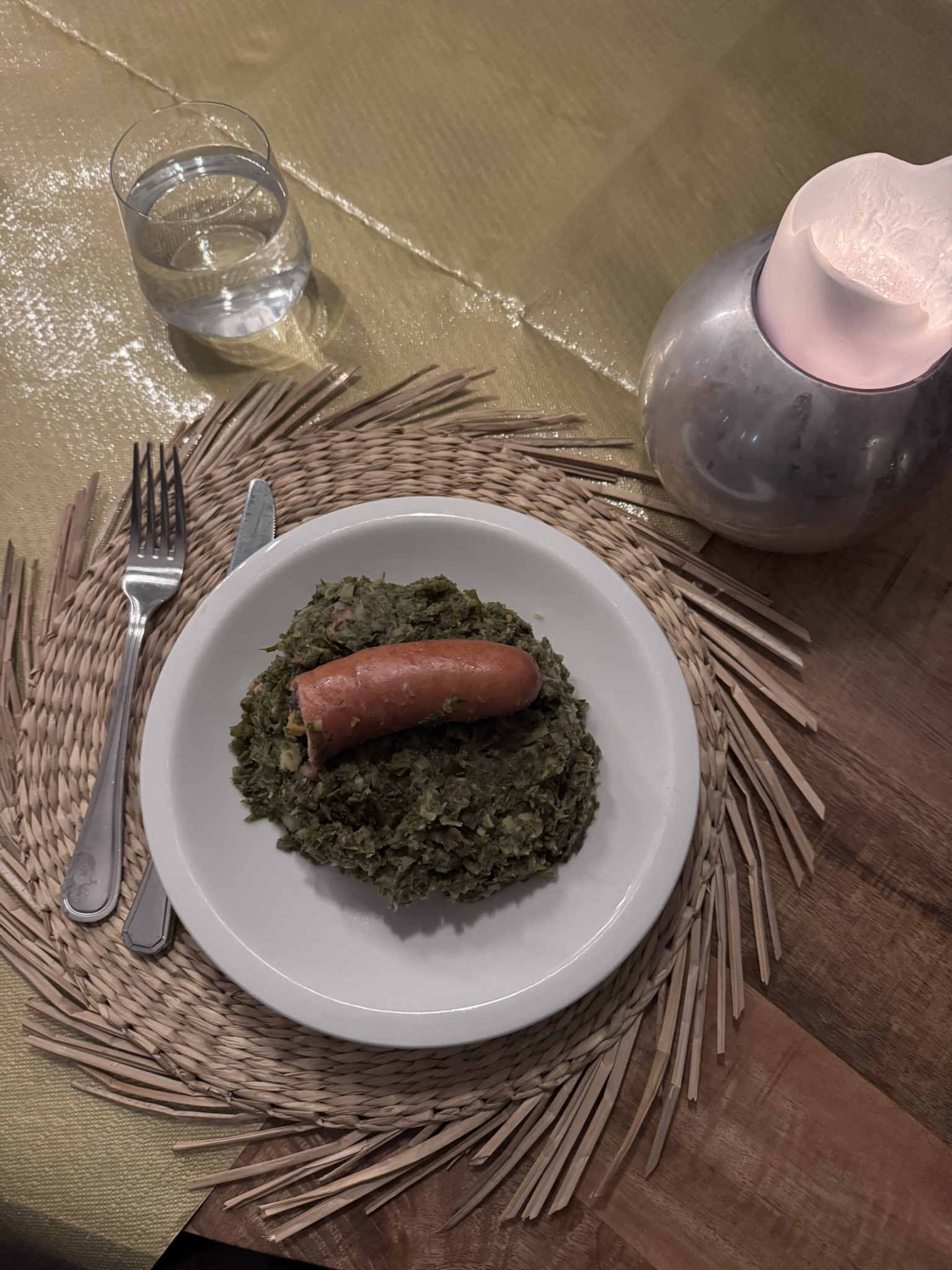 Gezonde boerenkoolstamppot met rookworst.